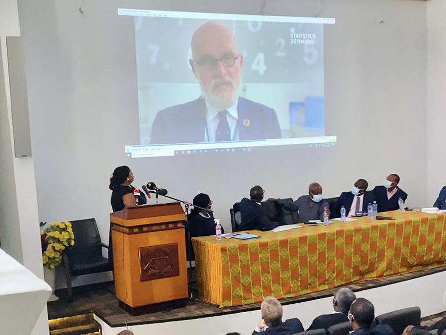 Niels Ploug on screen at Data Fair in Ghana 900